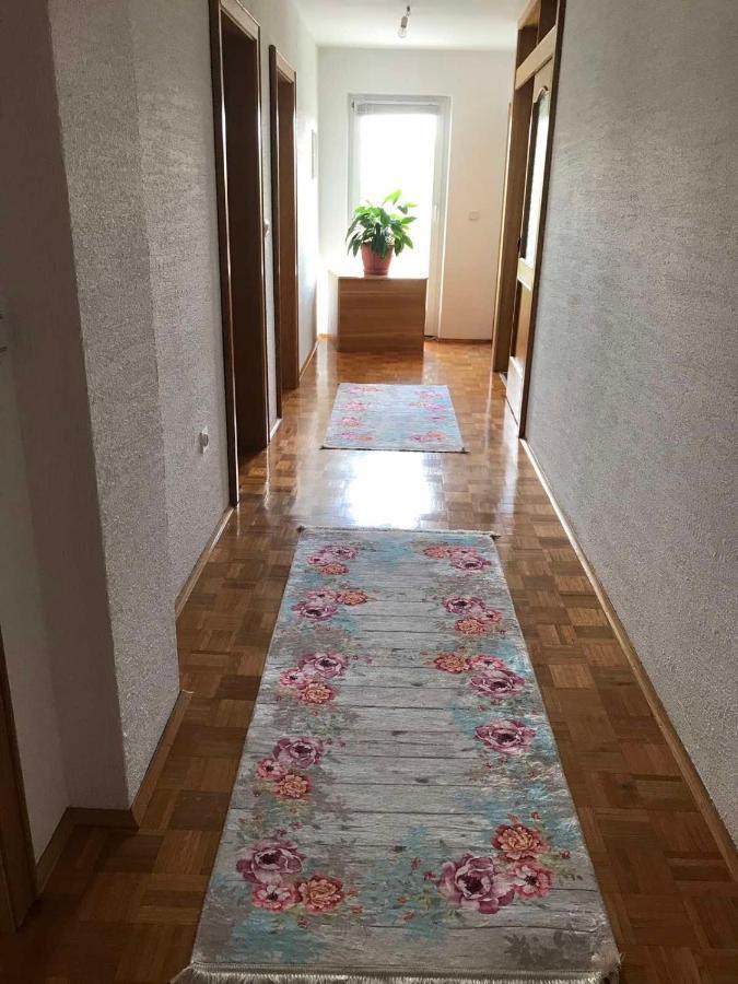 Appartamento Sobe Lara Gradacac Esterno foto